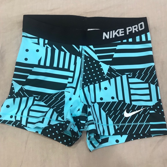 Nike Pants - ✨Nike Pro 3” Training Shorts - spandex